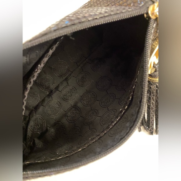 EUC! Limited Michael Kors Edition Black Cosmetic Case Bag w/ tassel - Picture 4 of 5